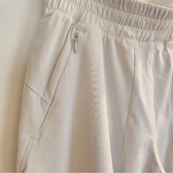 Lululemon Swift Mid-Rise Wide-Leg Pant in color bone size 2 new no tag - Picture 11 of 16